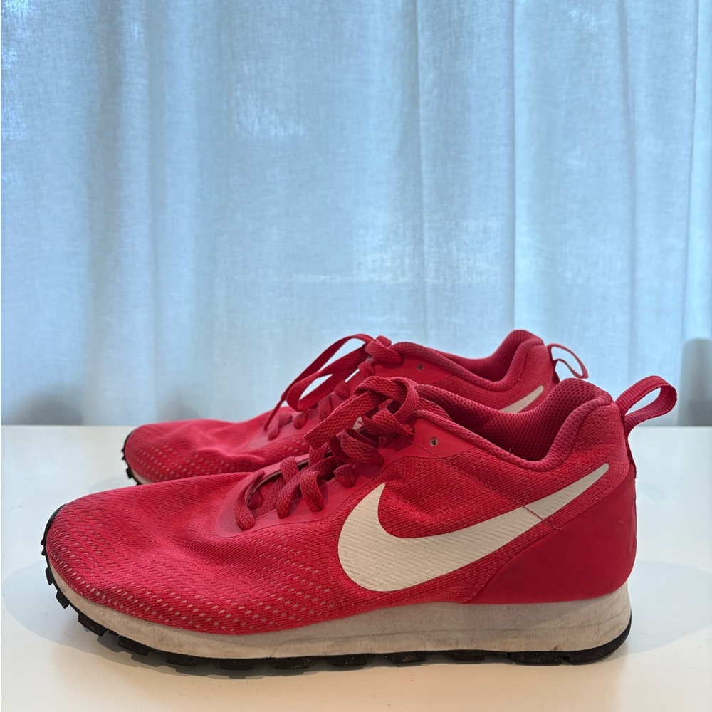 Nike Women’s MD Runner 2 Lifestyle Sneaker